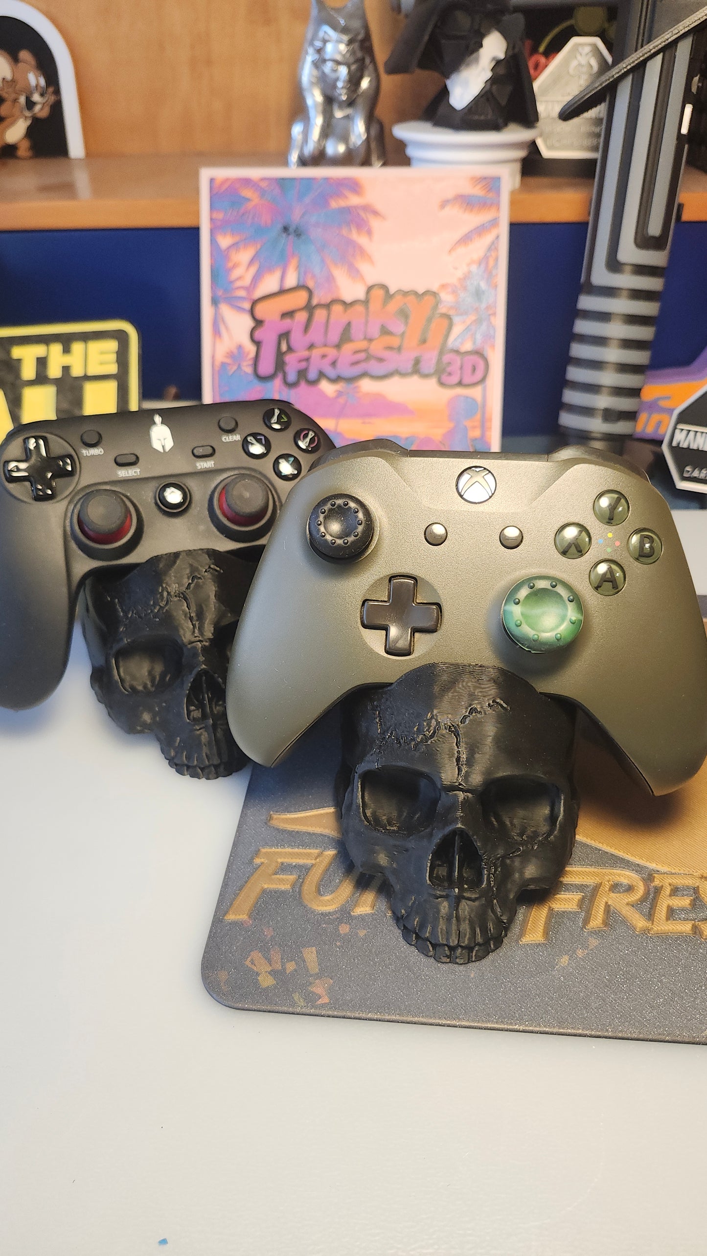 Skull Xbox Controller Stand