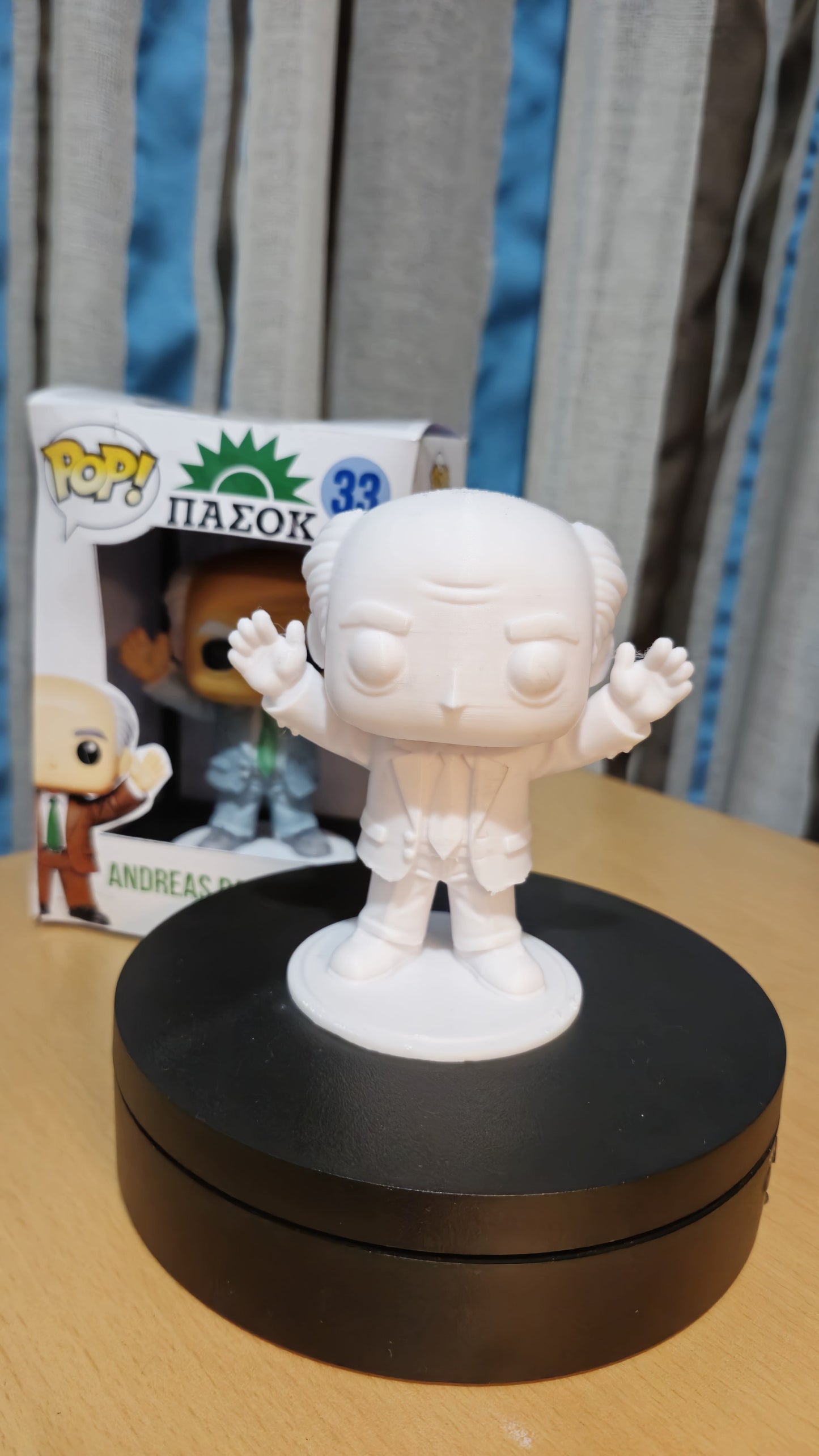 🏛️ "Ο Ανδρέας": Το 3D Printed Pop-Είδωλο της Αλλαγής